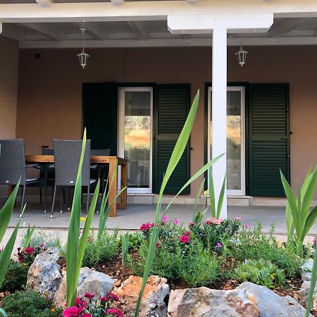 Apartments Dona Đảo Đảo Cres Ngoại thất bức ảnh