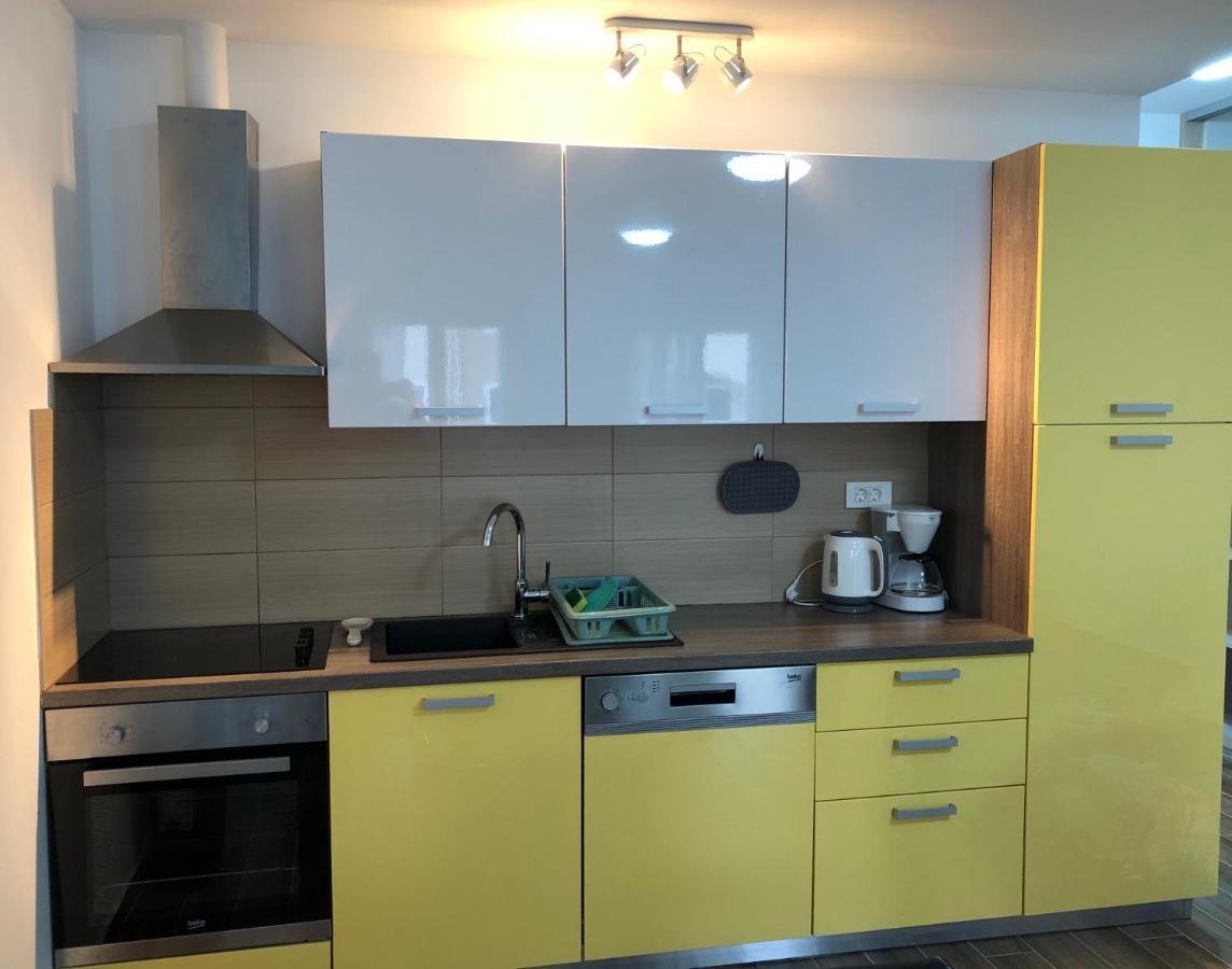 Apartments Dona Đảo Đảo Cres Ngoại thất bức ảnh
