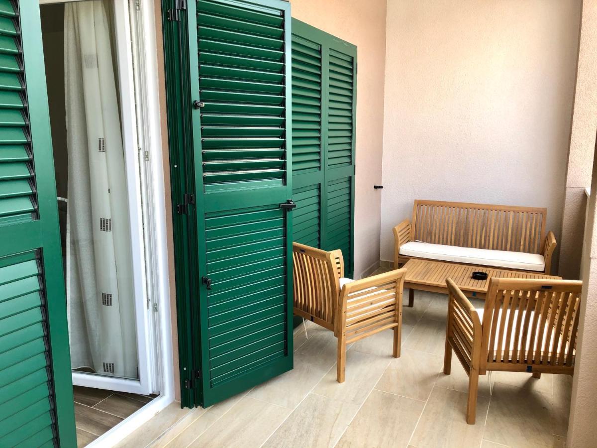 Apartments Dona Đảo Đảo Cres Ngoại thất bức ảnh