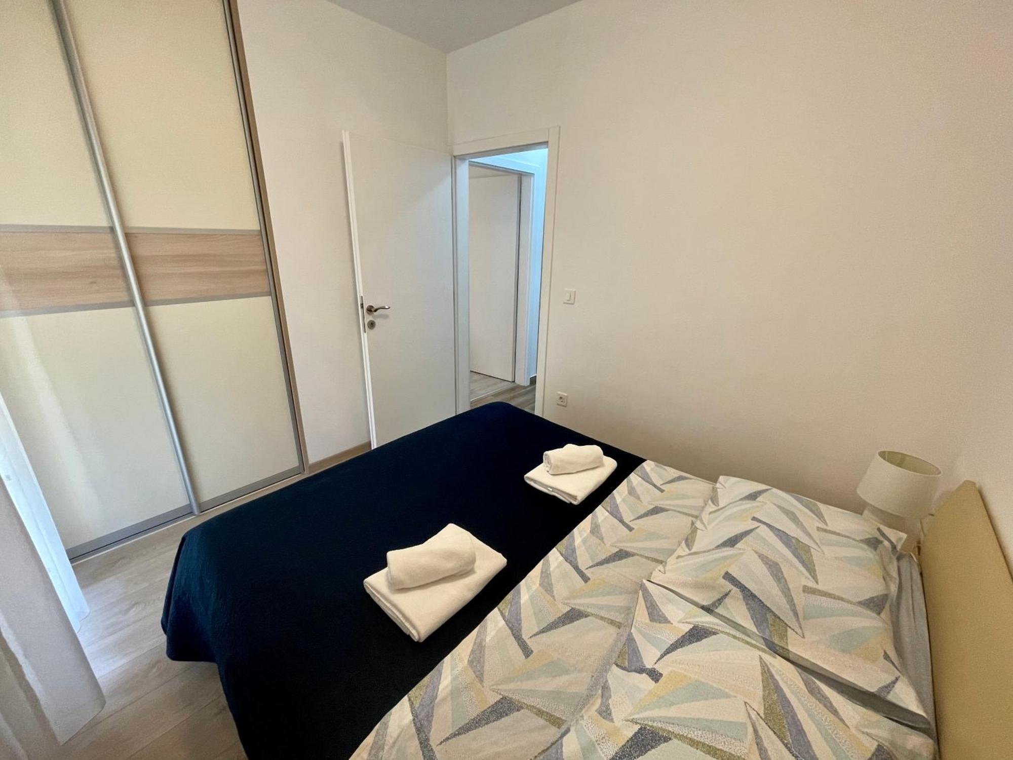 Apartments Dona Đảo Đảo Cres Ngoại thất bức ảnh