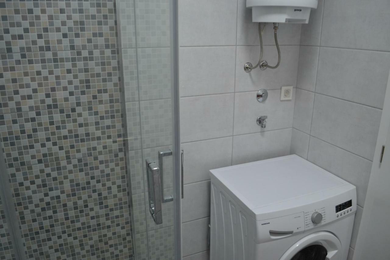 Apartments Dona Đảo Đảo Cres Ngoại thất bức ảnh